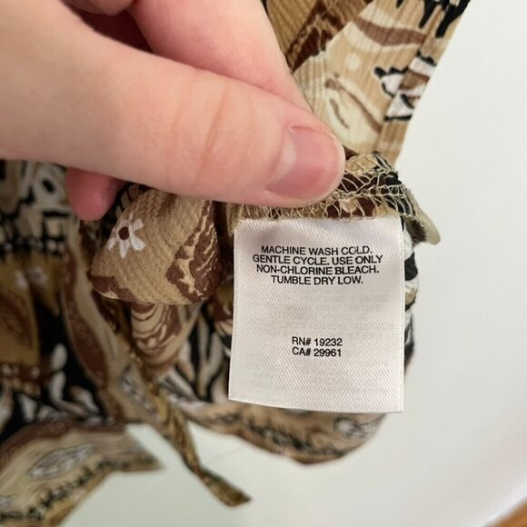 ALFRED DUNNER Tan Brown White Geometric Striped Tribal Animal Button Down PETITE - Picture 9 of 12